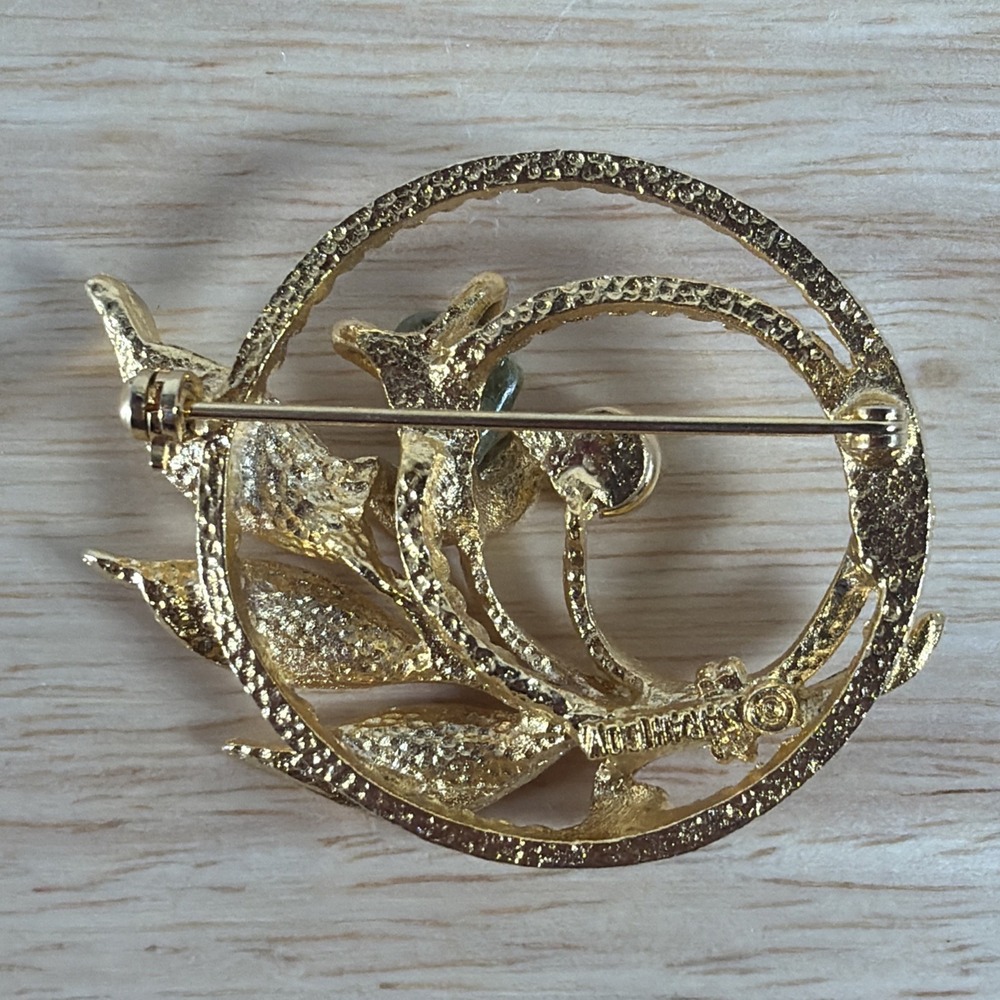 Vintage Sarah Coventry Jade Faux Pearl Gold-Tone Brooch Pin, Flowers, Signed - Picture 4 of 6